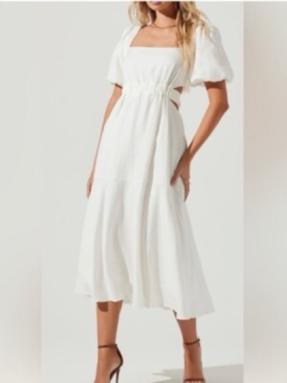 Astr White Puff-Sleeve Backless Maxi Dress